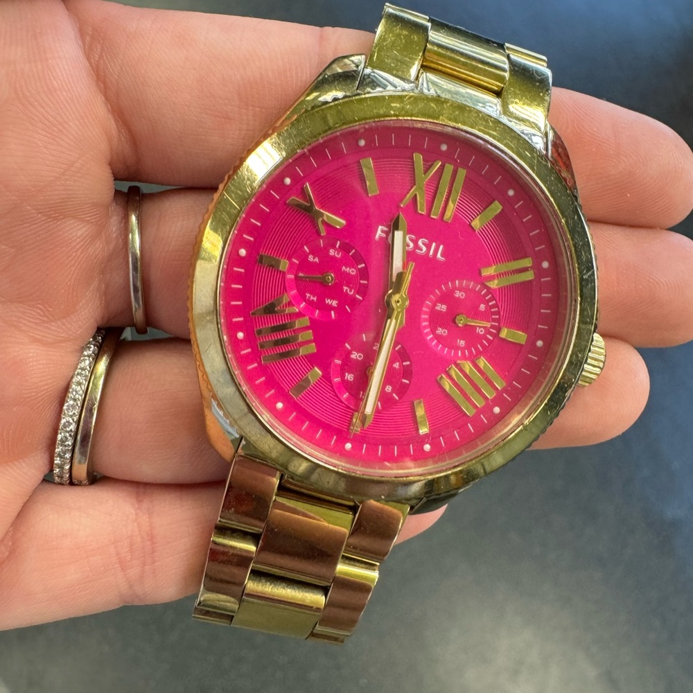 Women’s fossil watch